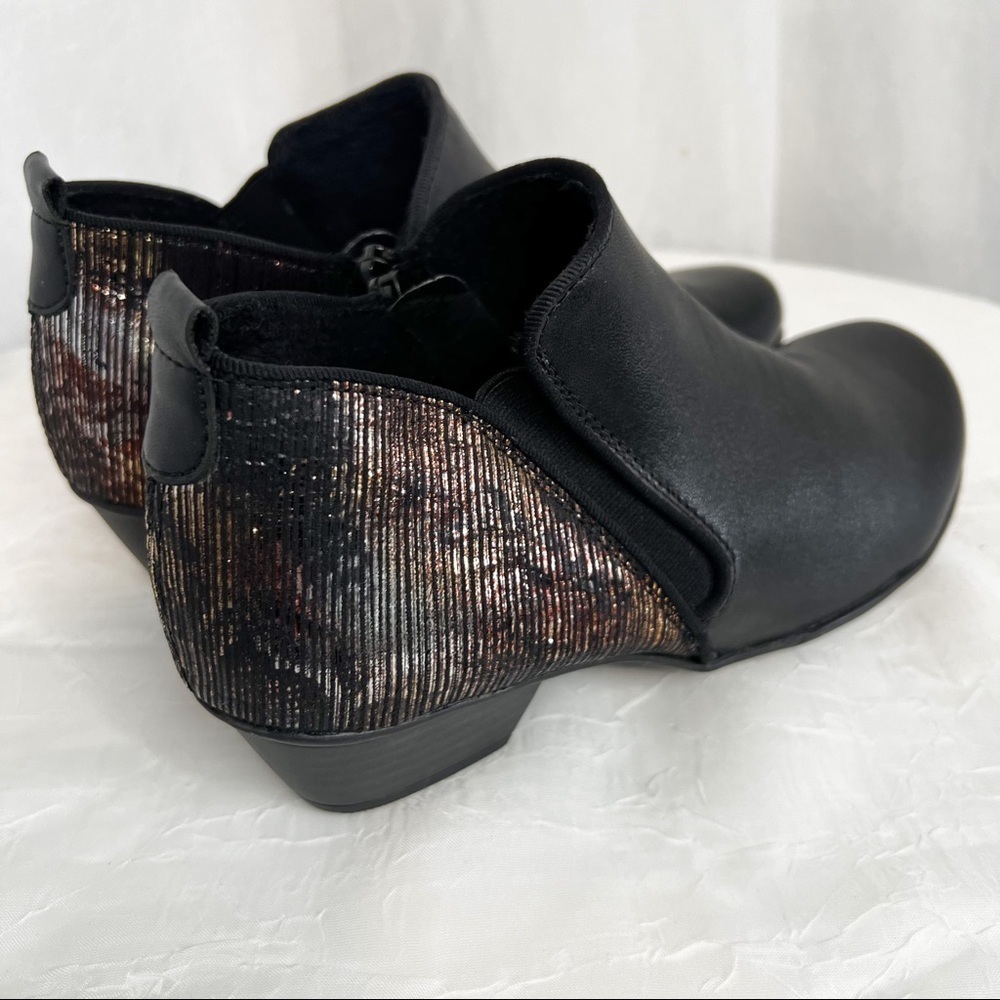 REMONTE Black Zip Ankle Booties - Picture 5 of 14